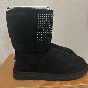 UGG~Women's Classic Short Bling Boot 6